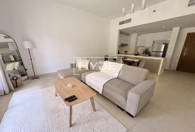 6 شيكات | غير مفروش | 1 غرفة نوم