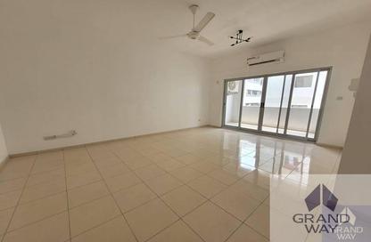 Apartment - 2 Bedrooms - 2 Bathrooms for rent in Dar Al Muraqqabat - Al Muraqqabat - Deira - Dubai Apartment - 2 Bedrooms - 2 Bathrooms for rent in Dar Al Muraqqabat - Al Muraqqabat - Deira - Dubai