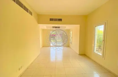 فيلا - 2 غرف نوم - 3 حمامات للايجار في الينابيع 14 - الينابيع - دبي