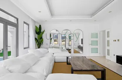 Villa - 4 Bedrooms - 5 Bathrooms for rent in Garden Homes Frond M - Garden Homes - Palm Jumeirah - Dubai