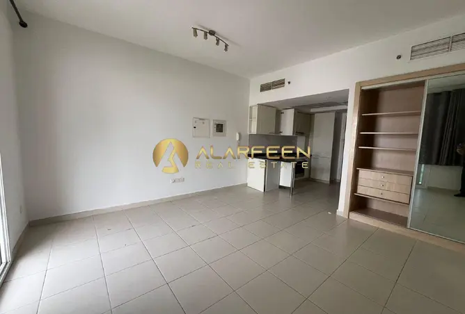 76131289 - Property Image 2