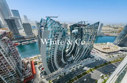 Apartment - 2 - 2 for sale in Vera Residences - Business Bay - Dubai