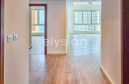 Apartment - 2 Bedrooms - 3 Bathrooms for rent in Marina Residences 1 - Marina Residences - Palm Jumeirah - Dubai