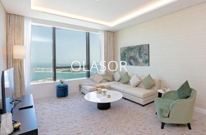 Apartment - 1 Bedroom - 2 Bathrooms for rent in The Palm Tower - Palm Jumeirah - Dubai