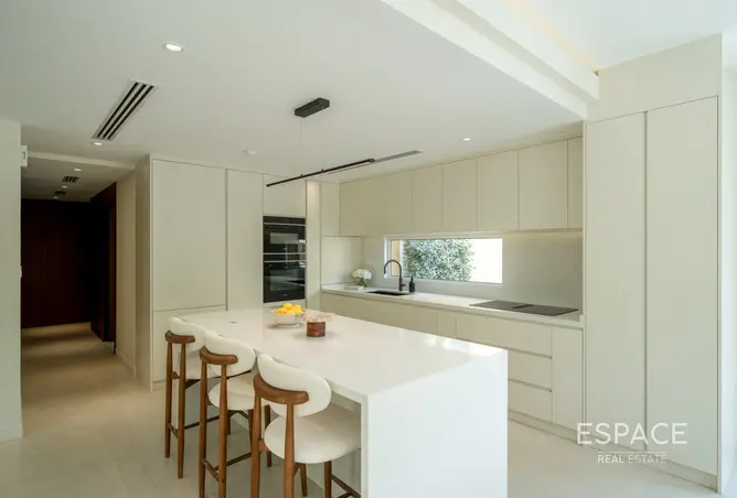 154180478 - Property Image 3