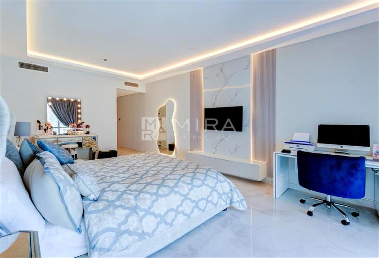 Fully Upgraded | High Floor | Sea View photo 14
