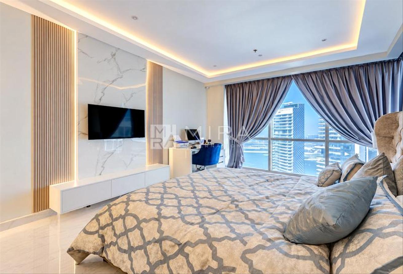 Fully Upgraded | High Floor | Sea View photo 11