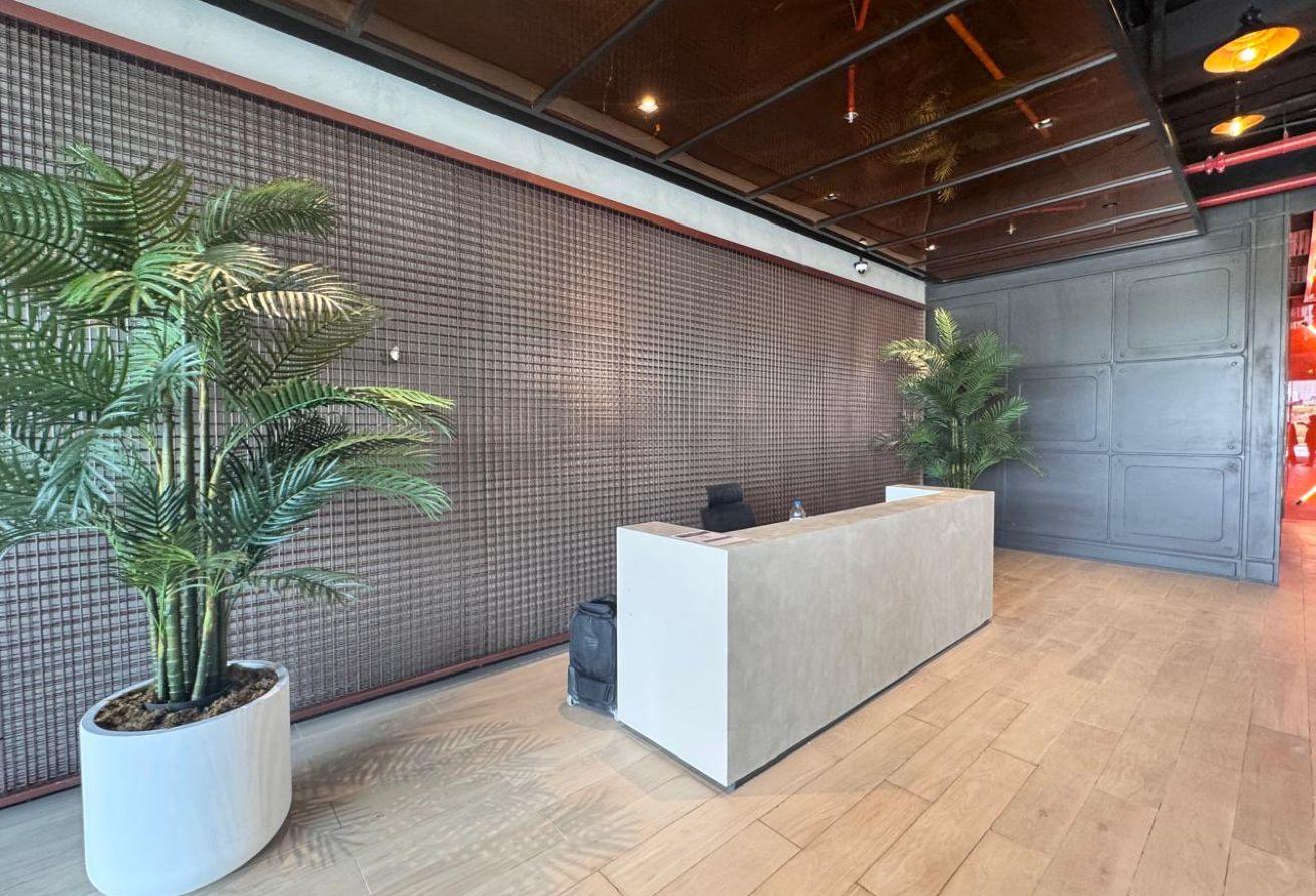 FULLY FURNISHED | MODERN DESIGN | PRIME AREA photo 14