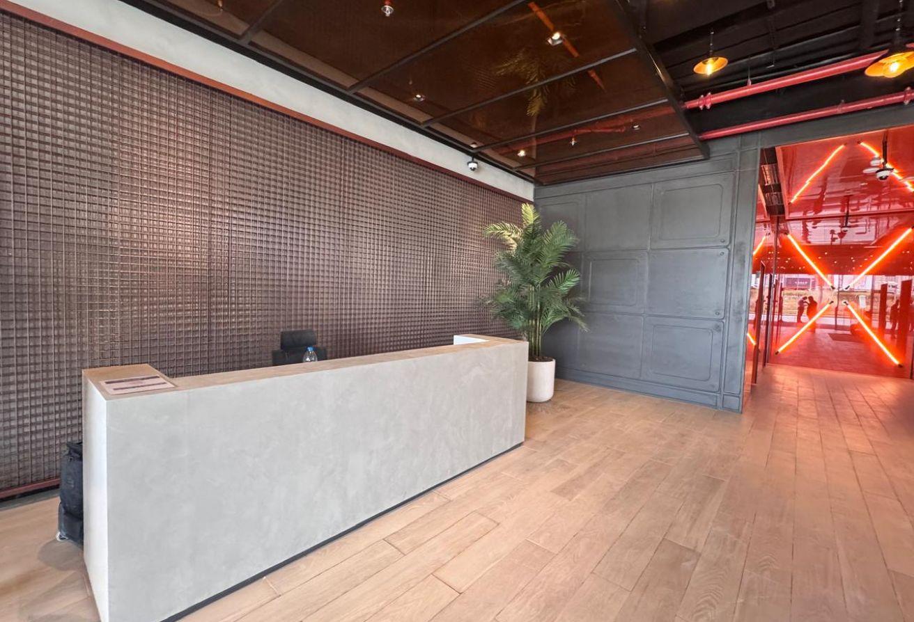 FULLY FURNISHED | MODERN DESIGN | PRIME AREA photo 15