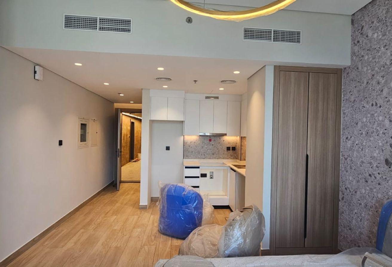 FULLY FURNISHED | MODERN DESIGN | PRIME AREA photo 6