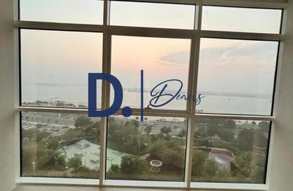 Apartment - 3 Bedrooms - 5 Bathrooms for rent in Wave tower - Corniche Road - Abu Dhabi