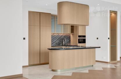Apartment - 4 - 3 for sale in Jumeirah Living Business Bay - Peninsula - Business Bay - Dubai Apartment - 4 - 3 for sale in Jumeirah Living Business Bay - Peninsula - Business Bay - Dubai