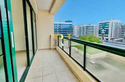 شقة - 2 غرف نوم - 2 حمامات للايجار في مبنى منخول - منخول - بر دبي - دبي