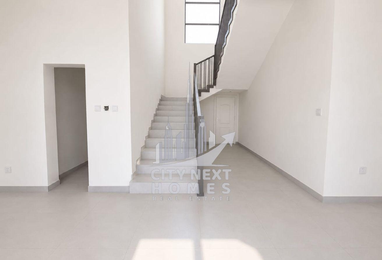 Spacious 6-Bedroom Villa for Rent in Al Awir First photo 9