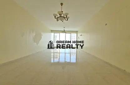 شقة - 3 غرف نوم - 4 حمامات للايجار في شارع التعاون الجديد - التعاون - الشارقة