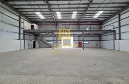 Warehouse - Studio - 2 Bathrooms for rent in Dubai Investment Park 1 (DIP 1) - Dubai Investment Park (DIP) - Dubai
