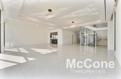 Villa - 6 Bedrooms - 7 Bathrooms for rent in District 6 - Jumeirah Park - Dubai