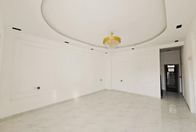 135144620 - Property Image 3