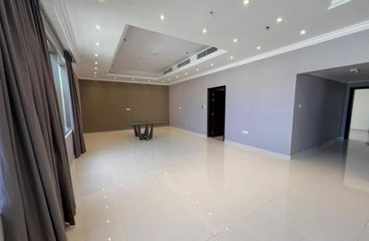 Office Space - 2 Bedrooms - 2 Bathrooms for rent in Al Qulaya'ah - Al Sharq - Sharjah