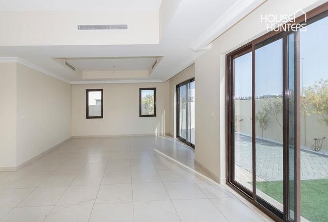 77793738 - Property Image 3