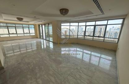 Apartment - 5 - 7 for rent in Al Majaz 3 - Al Majaz - Sharjah