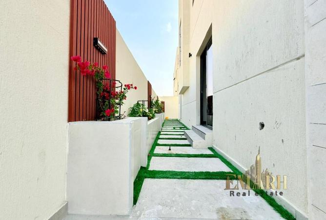 93137561 - Property Image 3