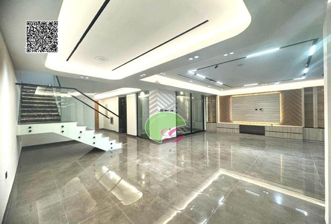 82810639 - Property Image 2