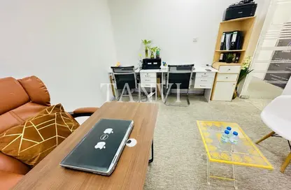 Office Space - 1 Bedroom - 1 Bathroom for rent in Hor Al Anz East - Hor Al Anz - Deira - Dubai