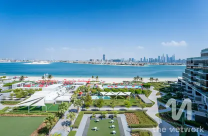 Apartment - 2 Bedrooms - 3 Bathrooms for sale in The 8 - The Crescent - Palm Jumeirah - Dubai