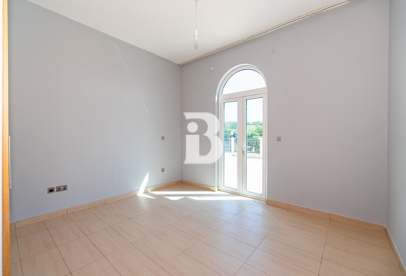 4 BR Single row | Vastu | Corner photo 12