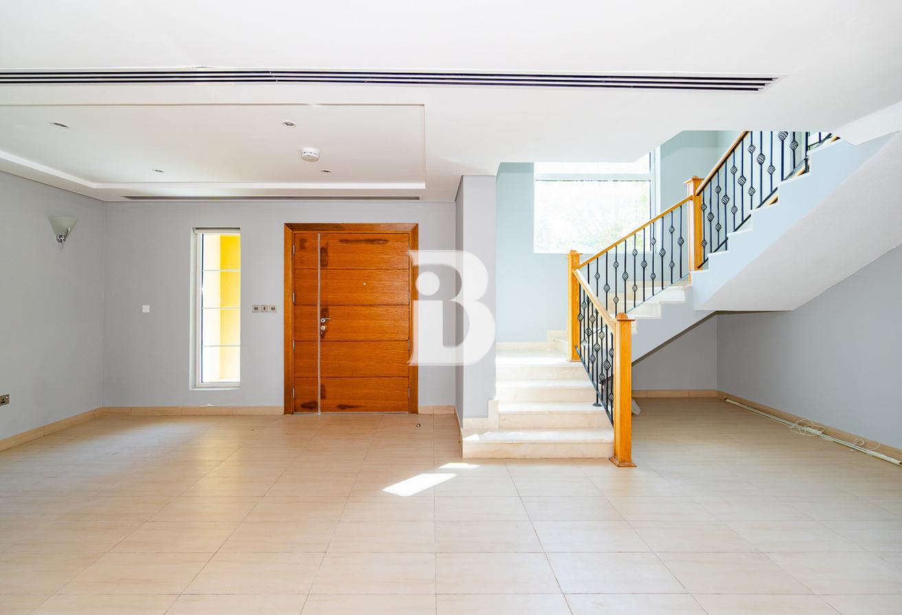 4 BR Single row | Vastu | Corner photo 5