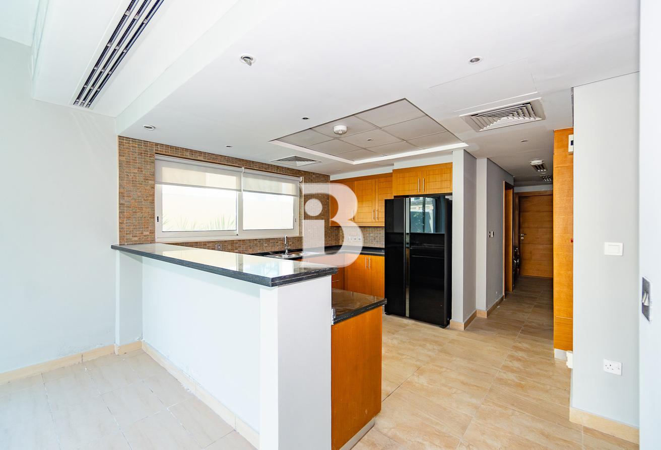 4 BR Single row | Vastu | Corner photo 8