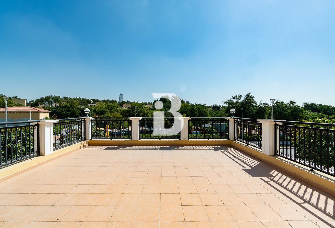 4 BR Single row | Vastu | Corner photo 26
