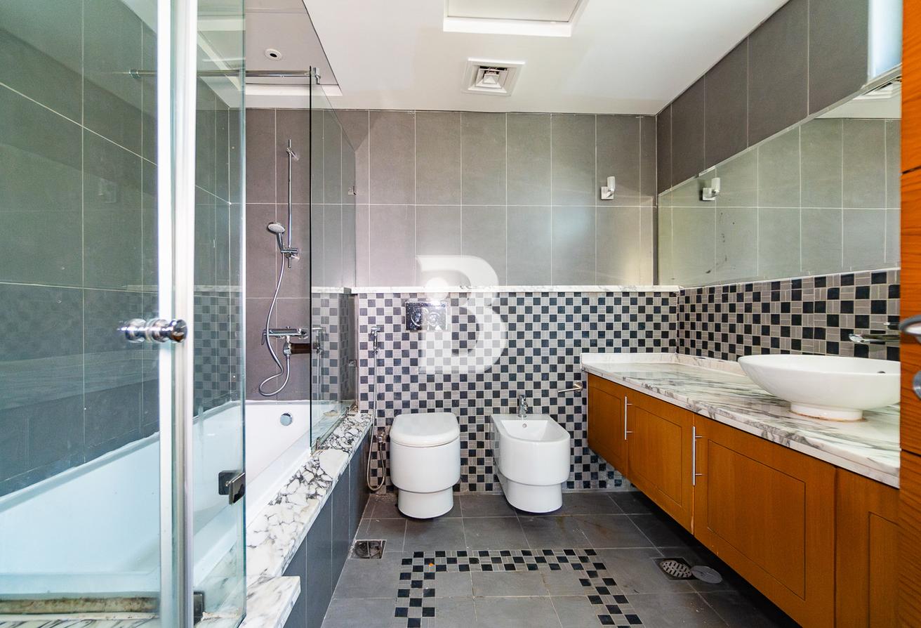 4 BR Single row | Vastu | Corner photo 19