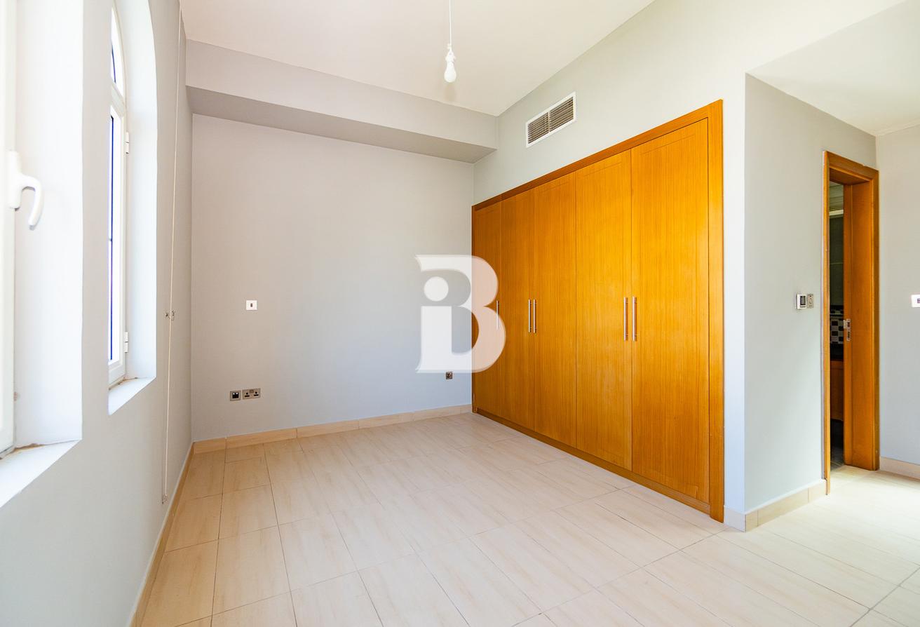 4 BR Single row | Vastu | Corner photo 15