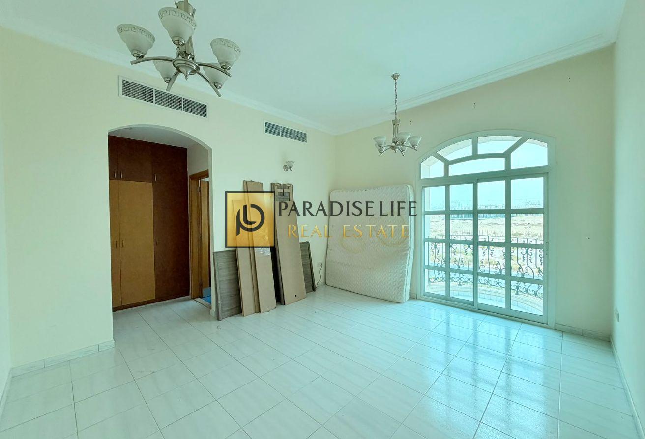 4 BEDROOMS ALL MASTERS SHERED POOL PRIME LOCATION photo 18