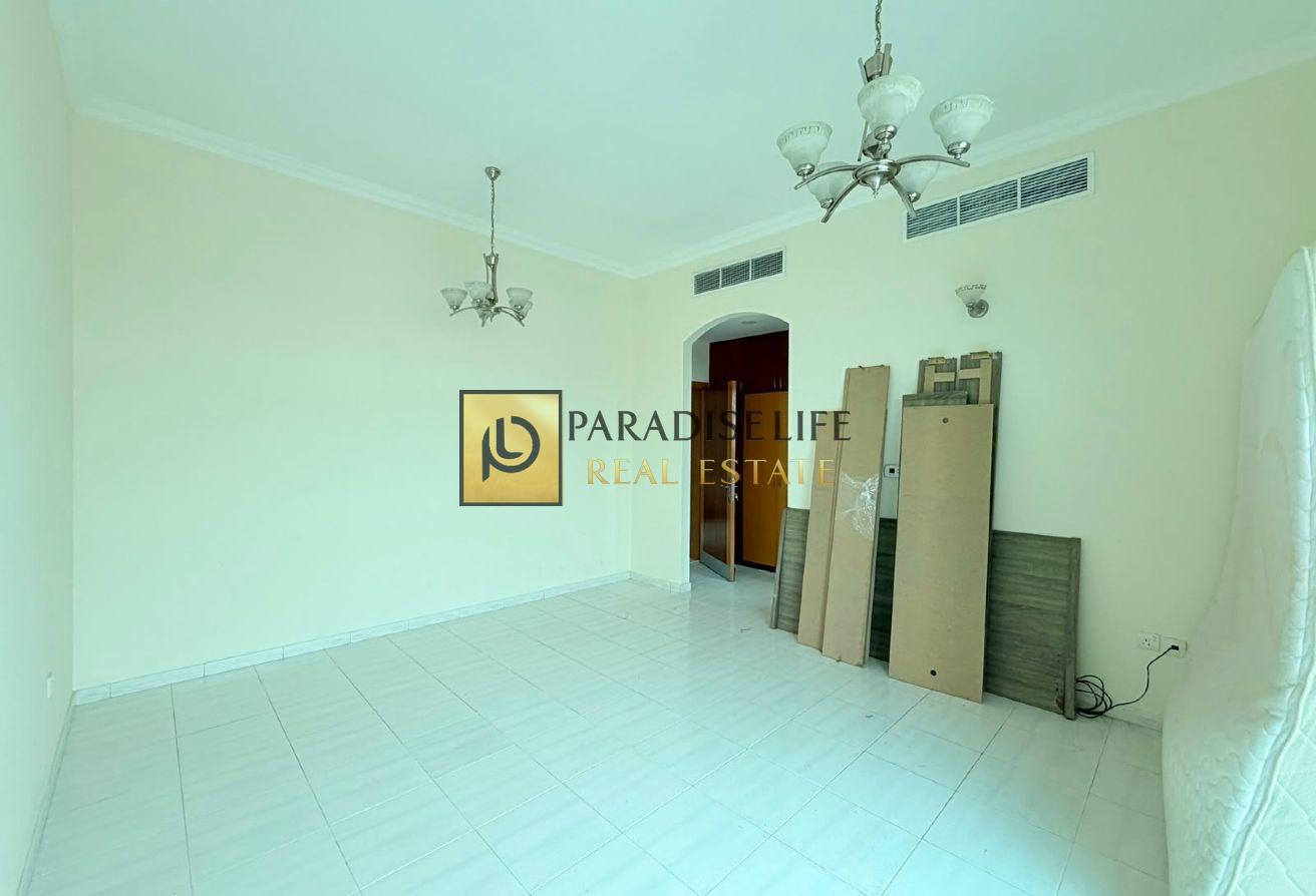 4 BEDROOMS ALL MASTERS SHERED POOL PRIME LOCATION photo 16