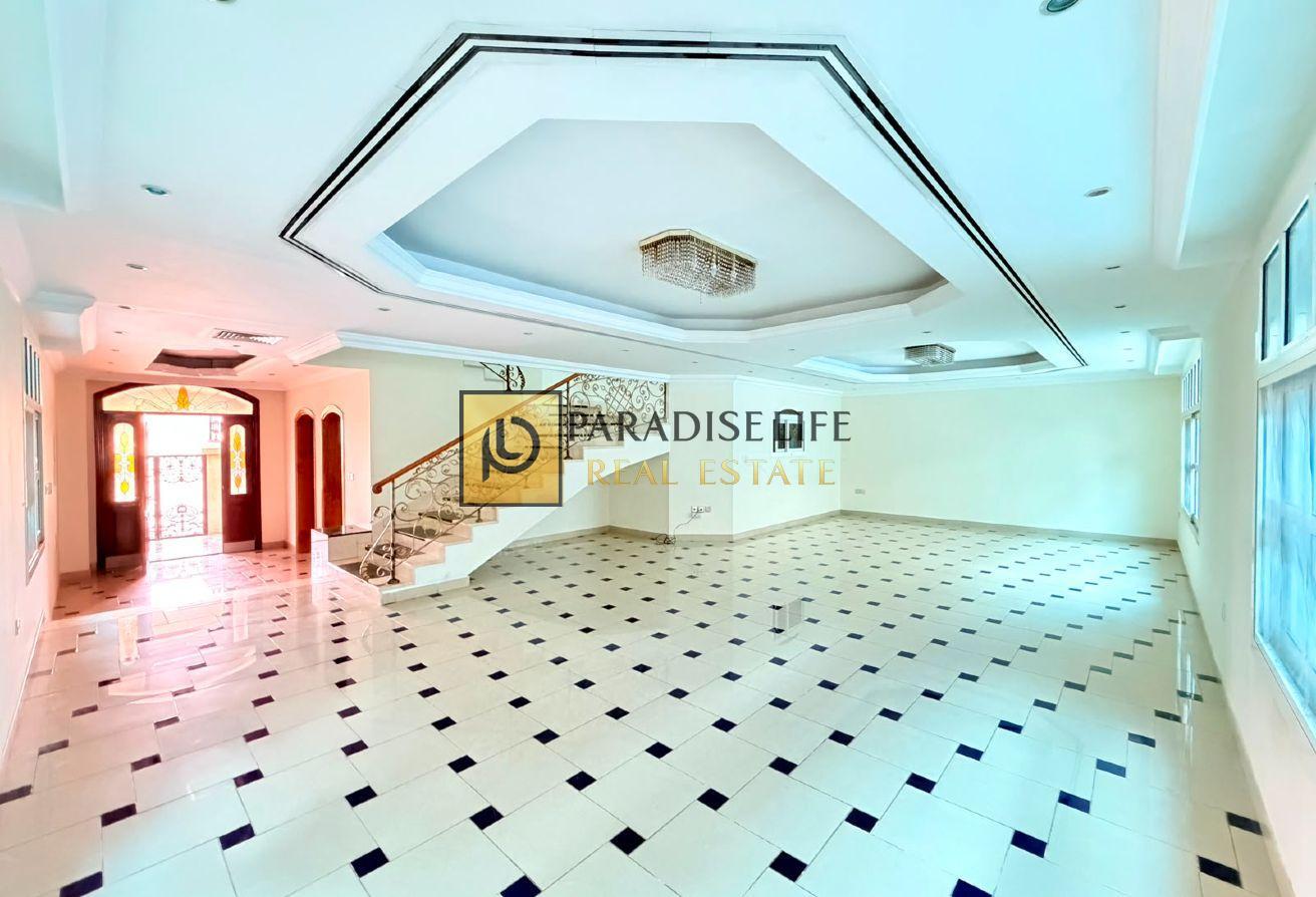 4 BEDROOMS ALL MASTERS SHERED POOL PRIME LOCATION photo 9