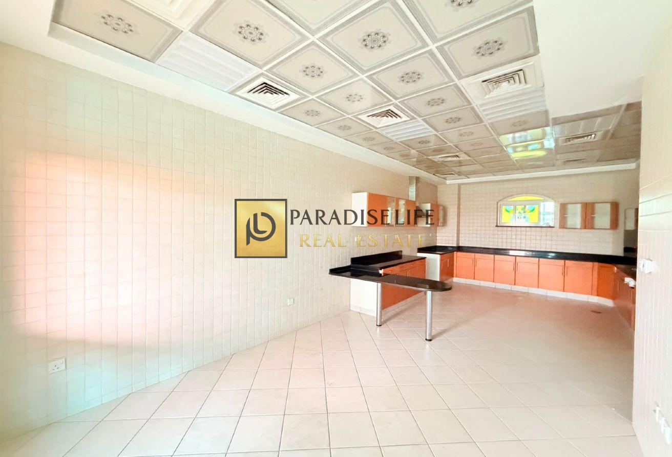 4 BEDROOMS ALL MASTERS SHERED POOL PRIME LOCATION photo 14