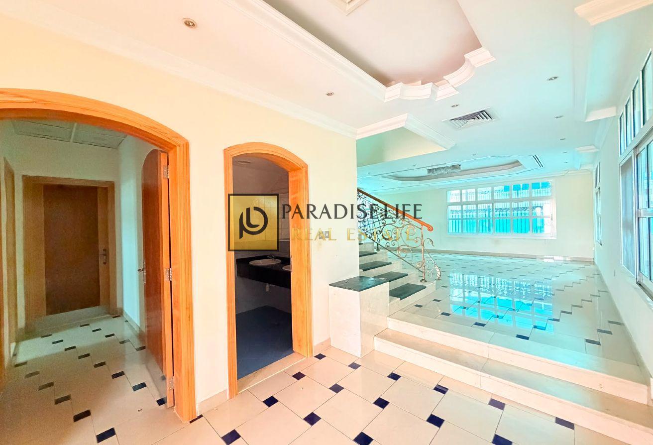 4 BEDROOMS ALL MASTERS SHERED POOL PRIME LOCATION photo 4