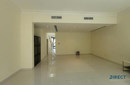 Villa - 3 Bedrooms - 4 Bathrooms for rent in Flora - DAMAC Hills - Dubai