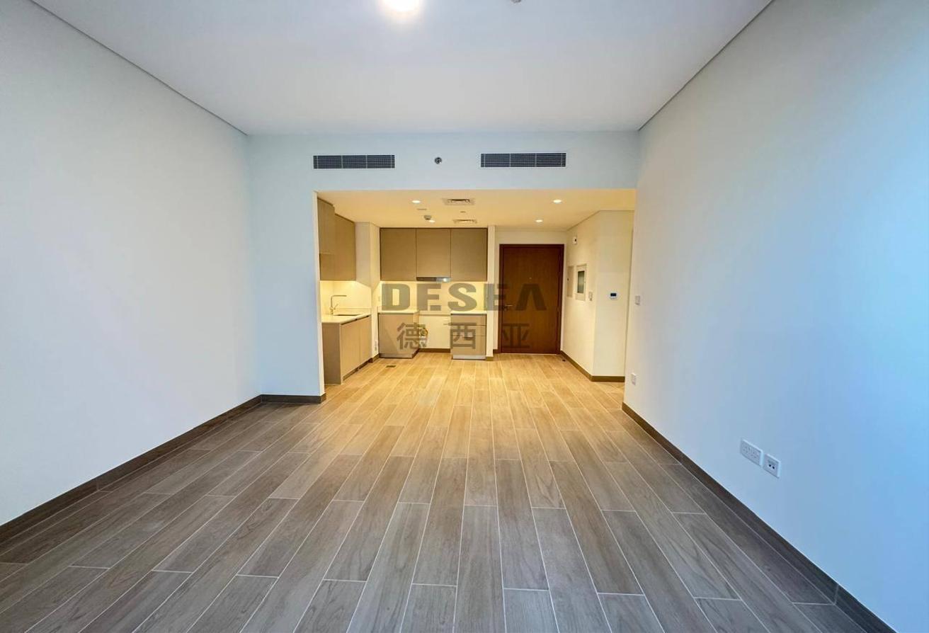 Huge Balcony | Community View | Vacant photo 2