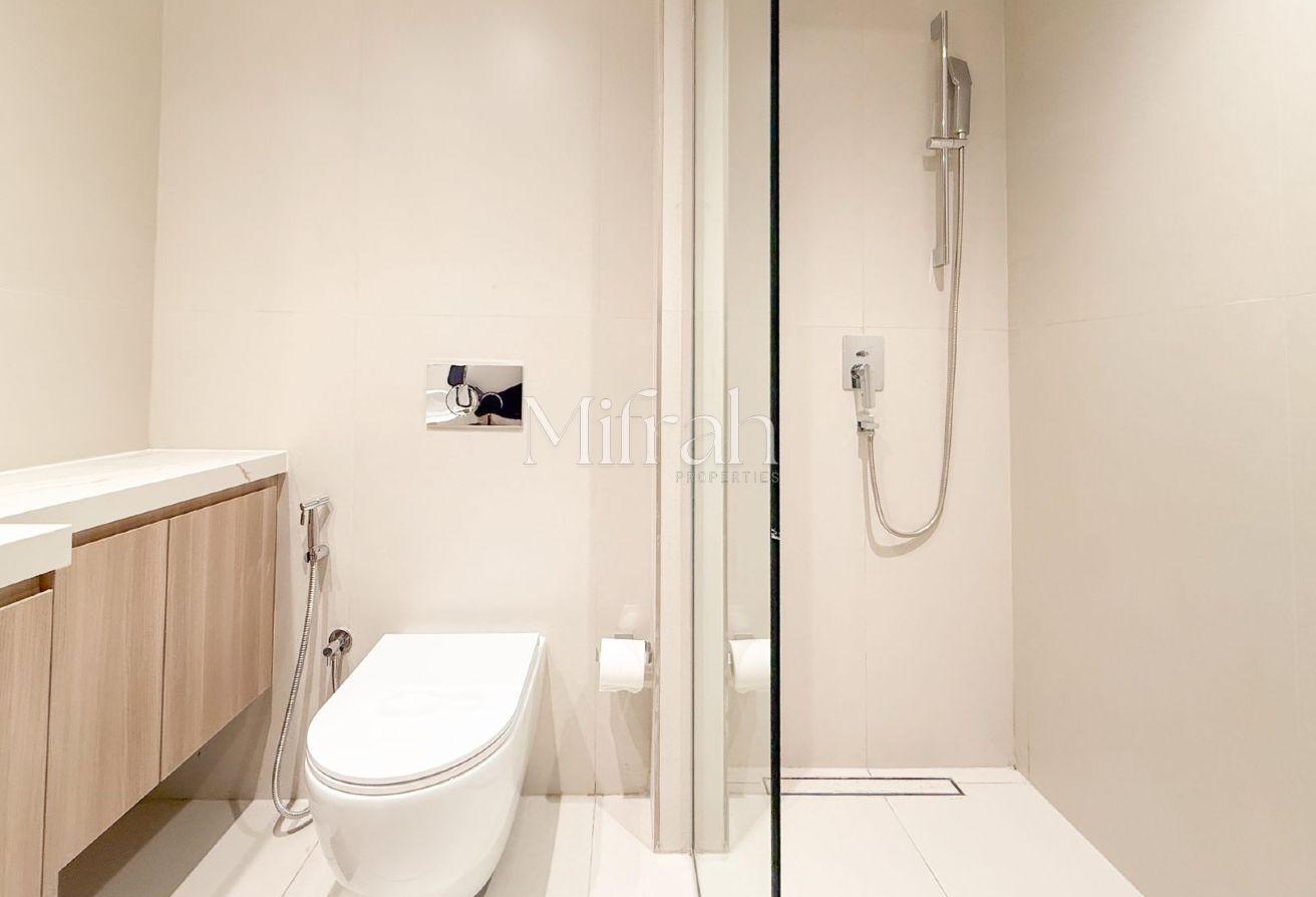 Fully Furnished | Vacant | Slightly Negotiable photo 11