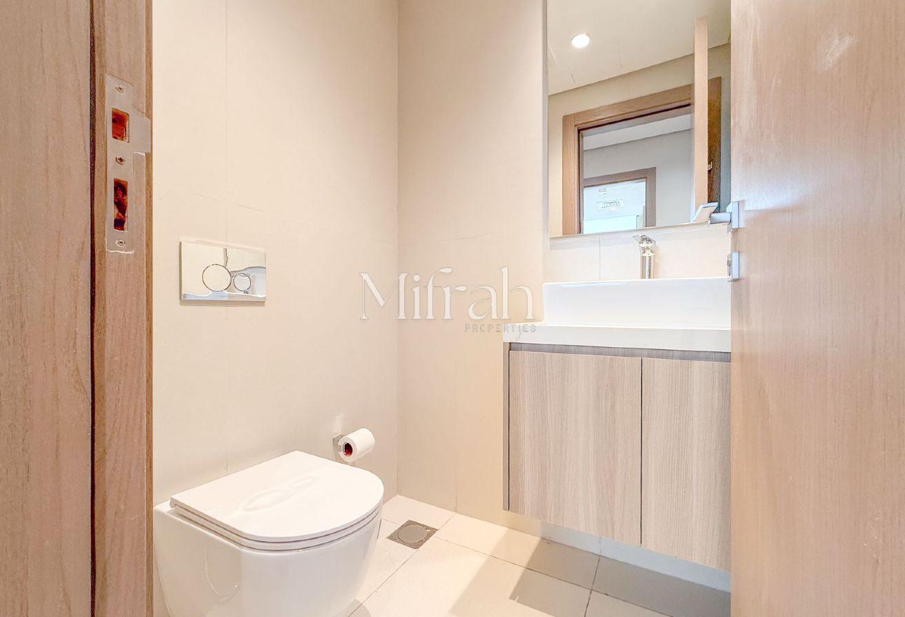Fully Furnished | Vacant | Slightly Negotiable photo 12
