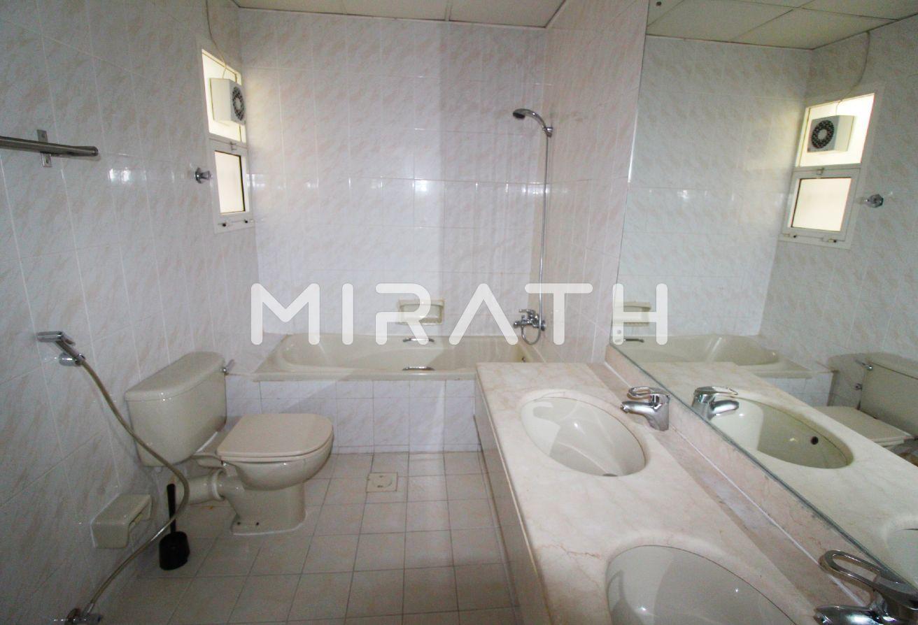 WELL BUILT VILLA | PRIVATE GARDEN | MAID'S ROOM photo 7