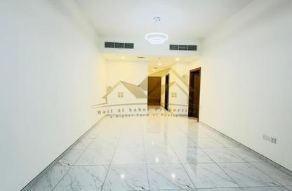 Apartment - 1 Bedroom - 2 Bathrooms for rent in Al Karama - Dubai