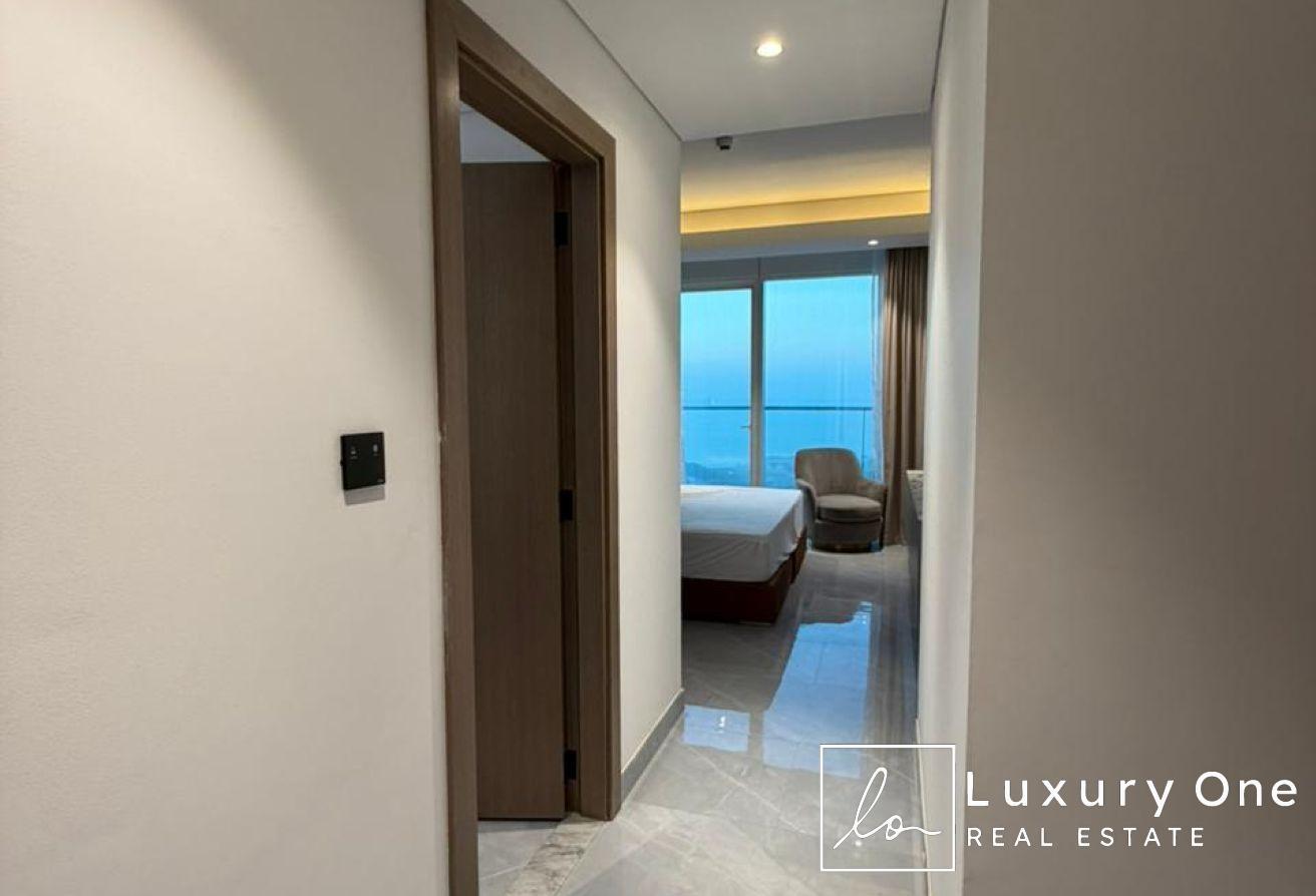 Sea and Skyline View | All Bills Included | Vacant photo 11