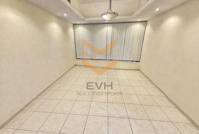 68667380 - Property Image 2