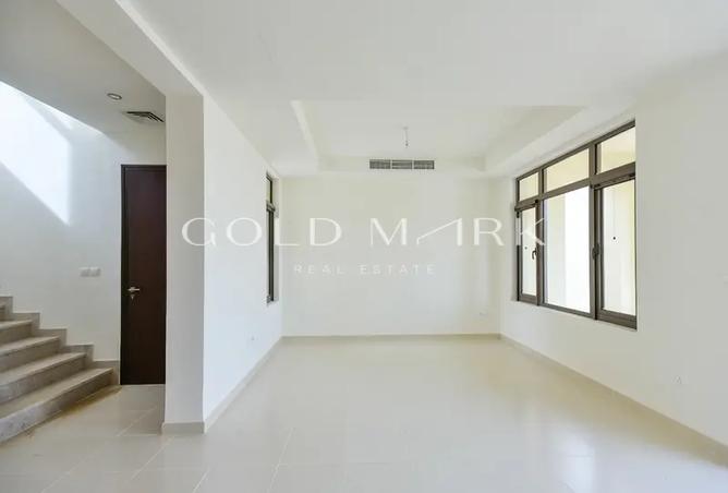 71110601 - Property Image 3