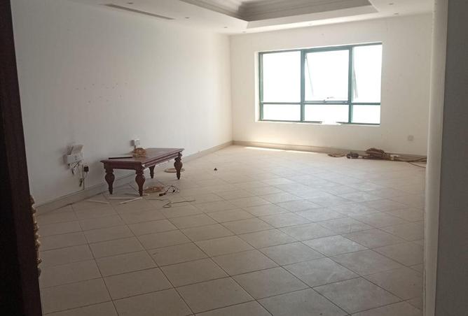 99118885 - Property Image 2